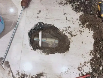 陈巴尔虎测漏水电话